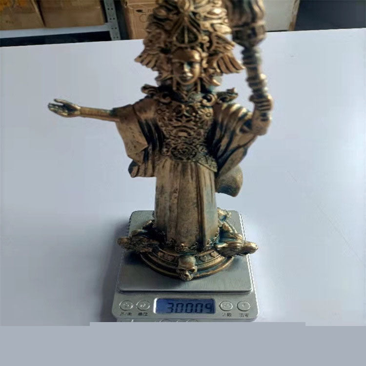 Déesse de la sorcellerie et Statue magique