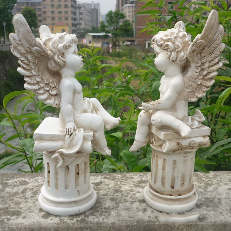 Creative retro distressed resin crafts Cupid angel candle holder