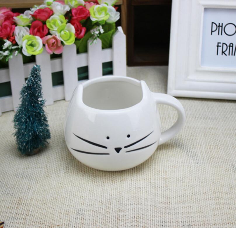 Tasse en forme de chat pour une pause douce et féline.