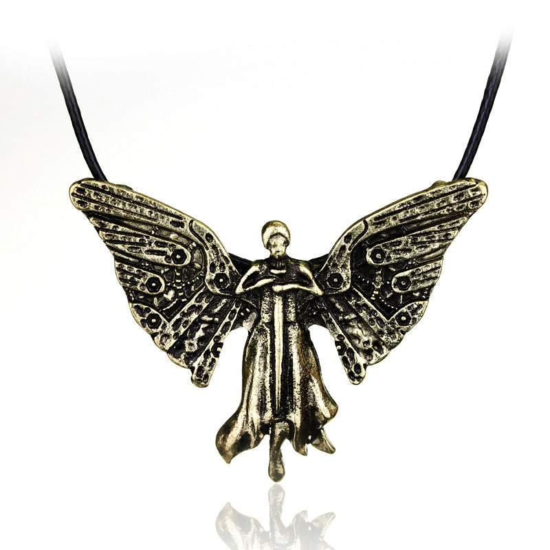 Squelettique Ville Collier Pendentif Avec Des Ailes D'ange