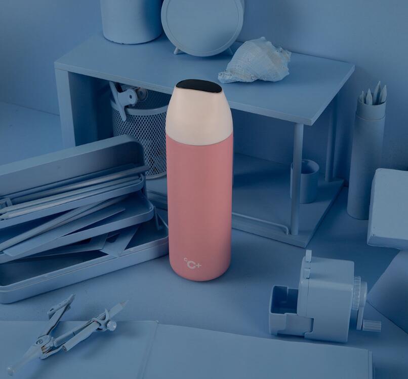 Multifunctional mug with intelligent temperature display mug