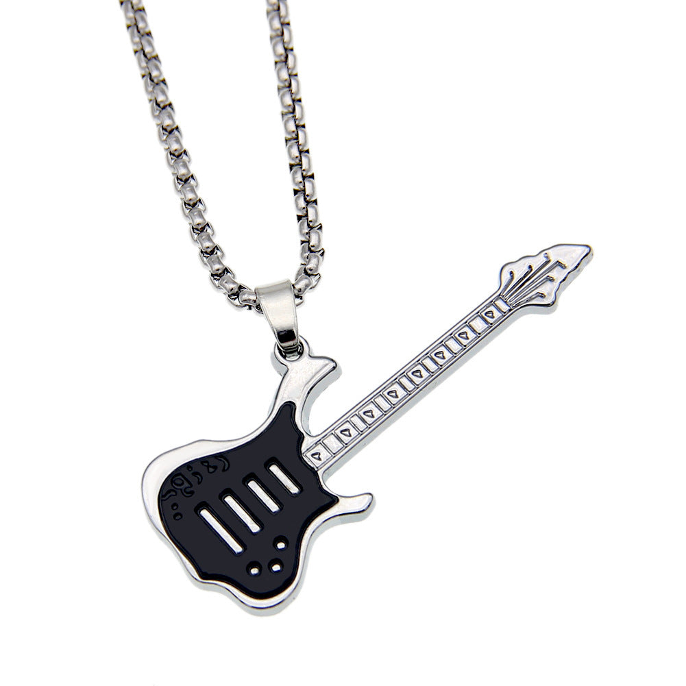 Collier en forme de guitare gothique en acier titane à 2 couches pour hommes