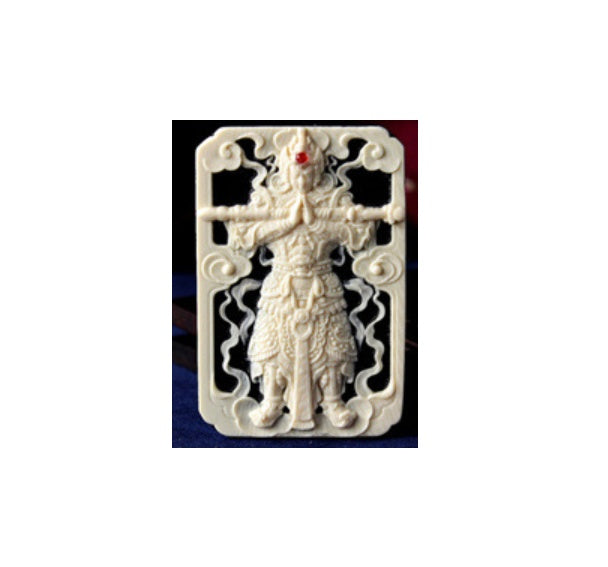 Amulet carved horn with natural horns