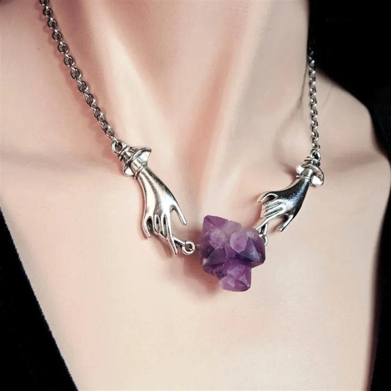 Collier JoChoker Sorcière pour Femme – Bijoux Punk Magique avec Druse Violet et Cristal, Pendentif Mode 2021