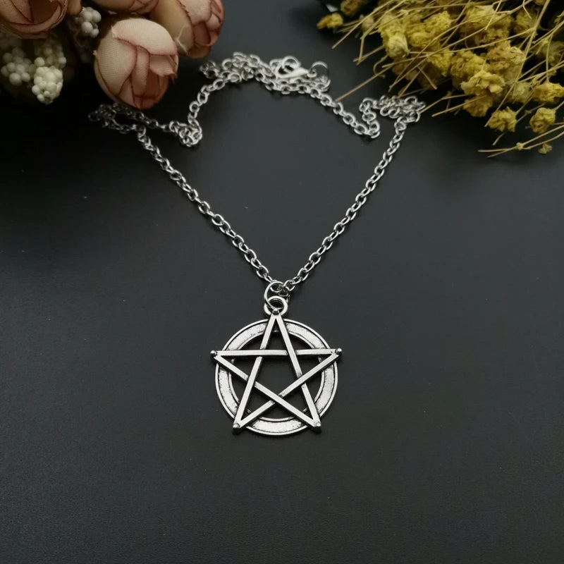 Collier pentagramme surnaturel pour femmes, rétro, pendentif noir, accessoires de bijouterie à la mode