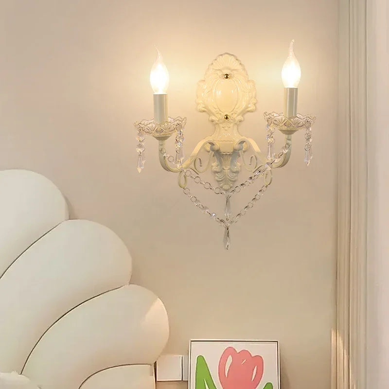 2025 lustres en cristal français lampes en cristal blanc laiteux lumière Table à manger de luxe chambre de princesse chambre de fille Chand