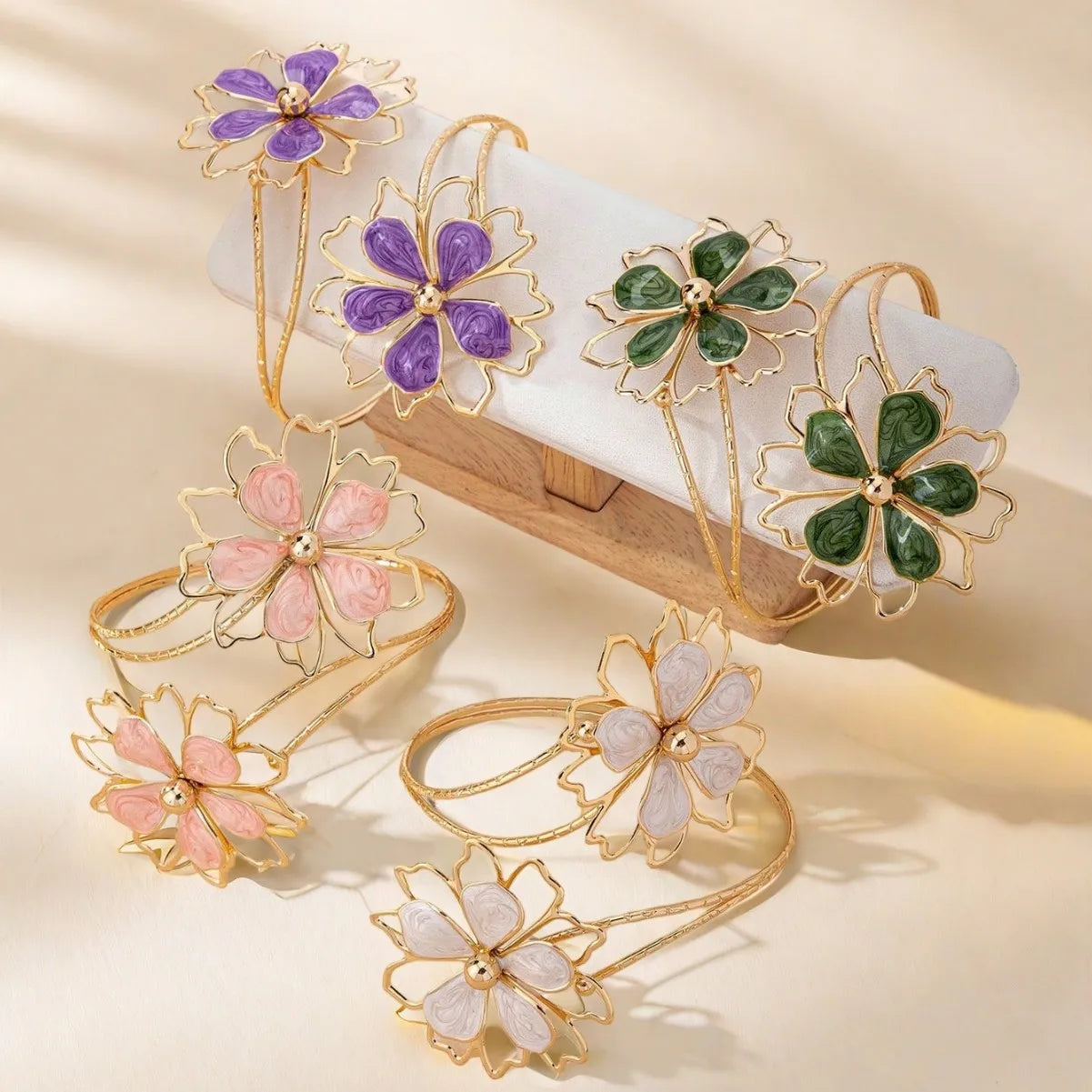 Bracelet bohème à fleurs creuses pour femmes et filles, Design irrégulier, manchette ouverte géométrique, bijoux cadeau