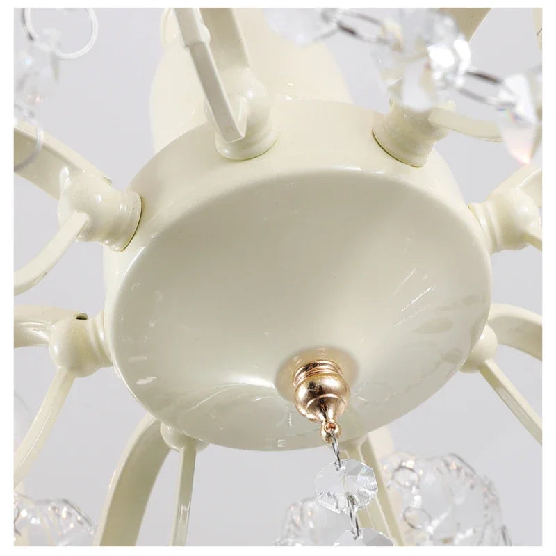 2025 lustres en cristal français lampes en cristal blanc laiteux lumière Table à manger de luxe chambre de princesse chambre de fille Chand