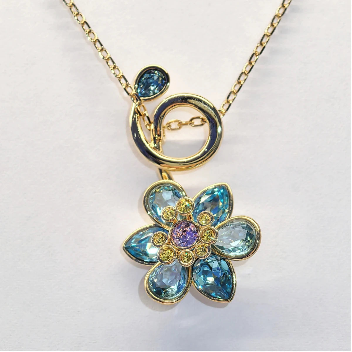 Ensemble de bijoux de fête pour femmes, haute qualité, nouvelle tendance, breloque, fleur colorée, papillon, cristal, collier, boucle d'oreille, bague, cadeau pour femmes, 2025