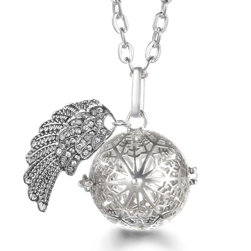 Collier Bola Mexique avec ailes d'ange, arbre de vie – diffuseur d'huile essentielle aromathérapie, pendentif parfumé pour femme, idée cadeau raffinée.