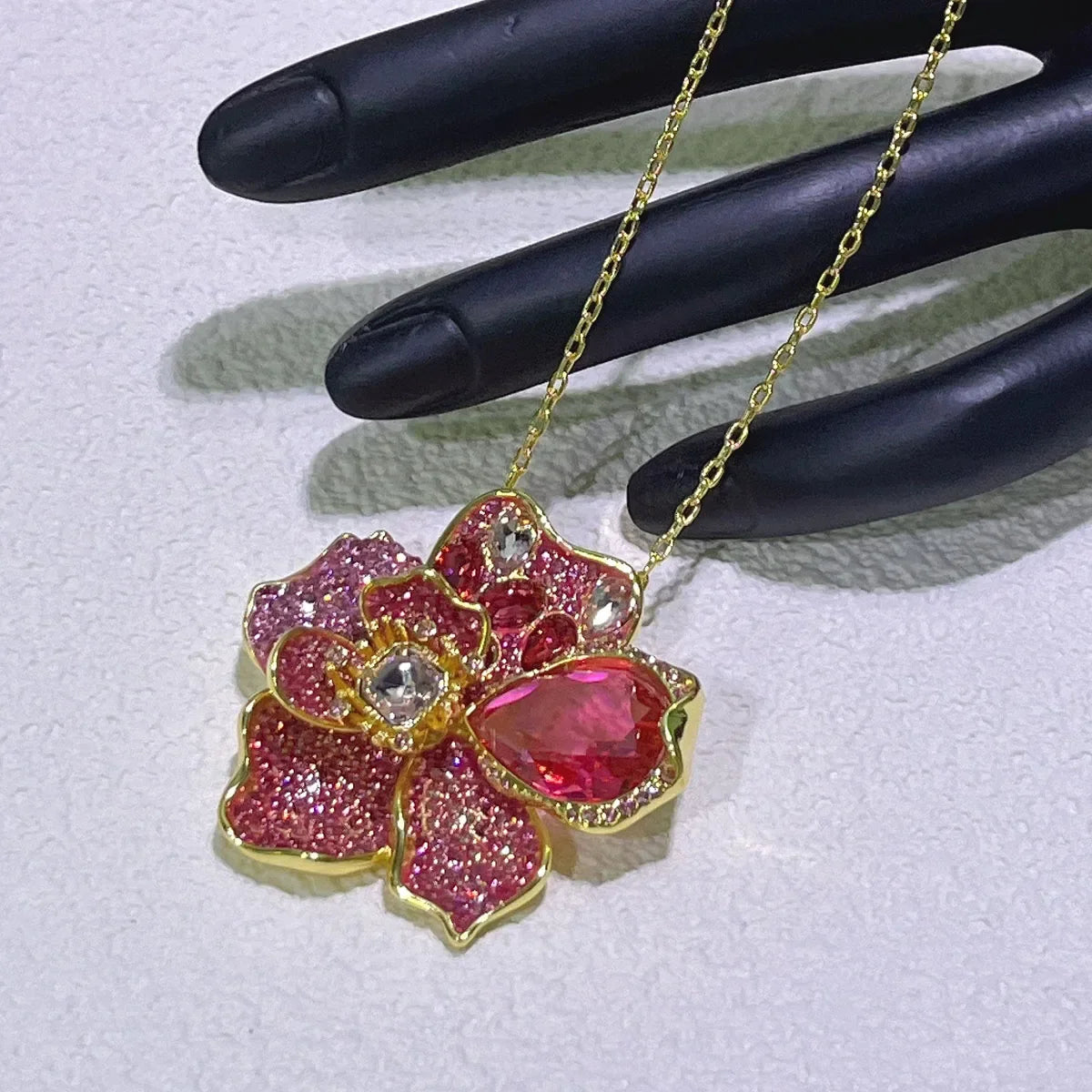 Ensemble de bijoux de fête pour femmes, haute qualité, nouvelle tendance, breloque, fleur colorée, papillon, cristal, collier, boucle d'oreille, bague, cadeau pour femmes, 2025