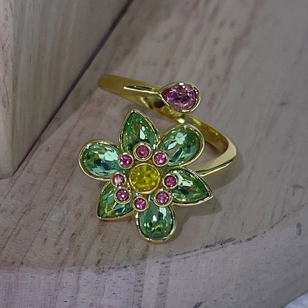 Ensemble de bijoux de fête pour femmes, haute qualité, nouvelle tendance, breloque, fleur colorée, papillon, cristal, collier, boucle d'oreille, bague, cadeau pour femmes, 2025