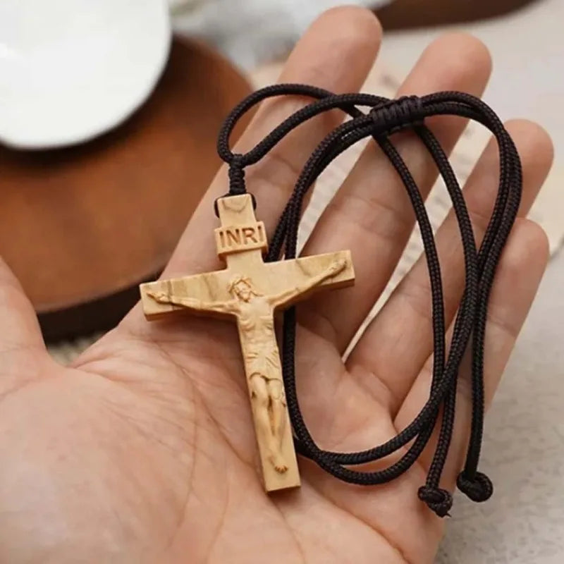 Collier croix de Jésus en bois pour hommes et femmes, collier chrétien catholique Jésus Nina ifix