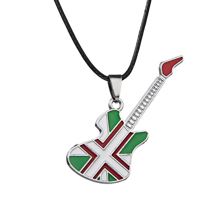 Collier en forme de guitare gothique en acier titane à 2 couches pour hommes
