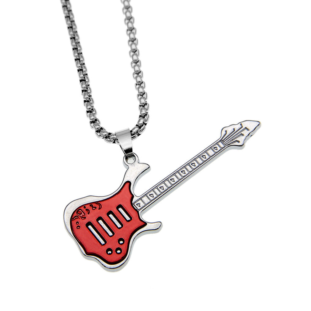 Collier en forme de guitare gothique en acier titane à 2 couches pour hommes