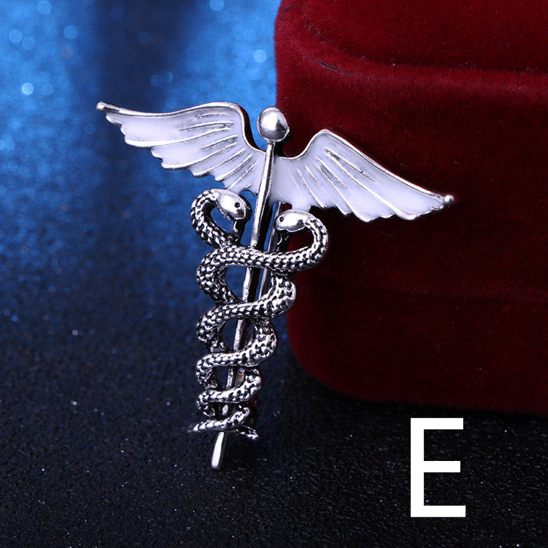 Vintage Alloy Dripping Oil Snake-shaped Animal Brooch, Angel Wings Snake