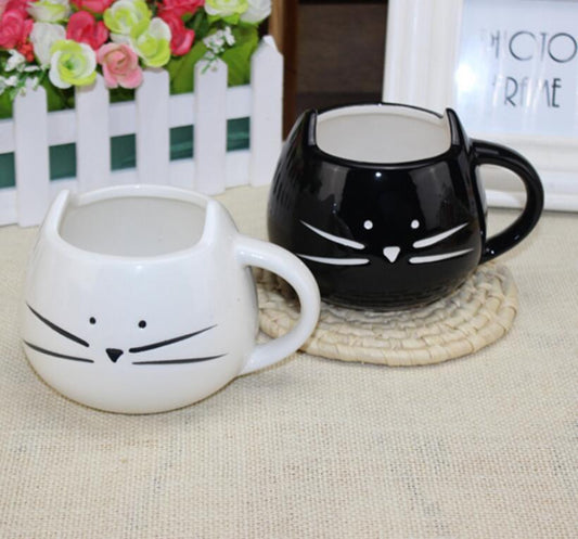 Tasse en forme de chat pour une pause douce et féline.