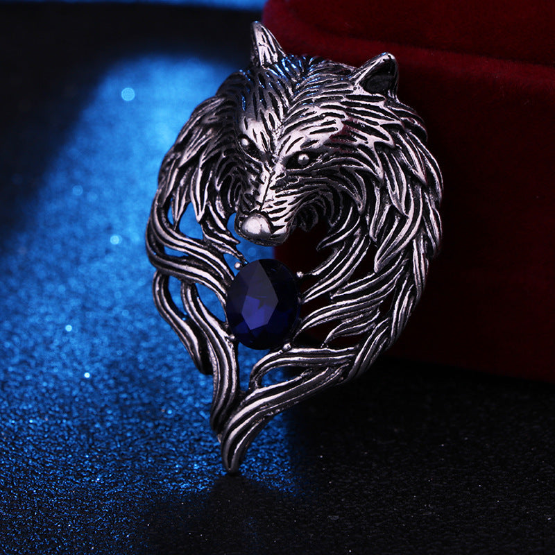 Retro Domineering Wolf Brooch Male Personality