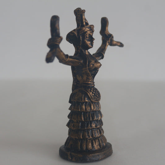 Greek Characters Snake Goddess Psychological Sand Table Resin Ornaments