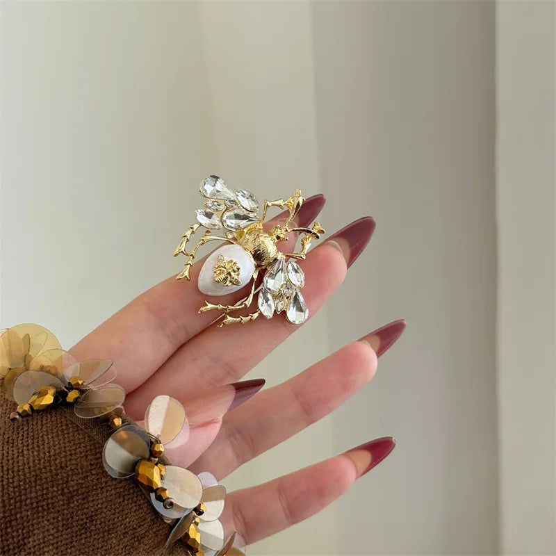 Bague Vintage en perles de cristal abeille, ouverte et réglable, pour femmes et filles, bagues d'insectes uniques, bijoux de fête, accessoire populaire