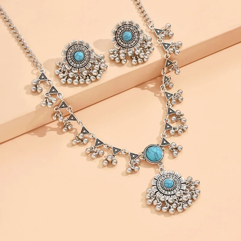 "Ensemble Vintage Ethnique Indien : Collier et Boucles d'Oreilles en Pierres Précieuses - Goutte Perles Asie du Sud-Est, Idéal pour un Style Unique et Élégant !"