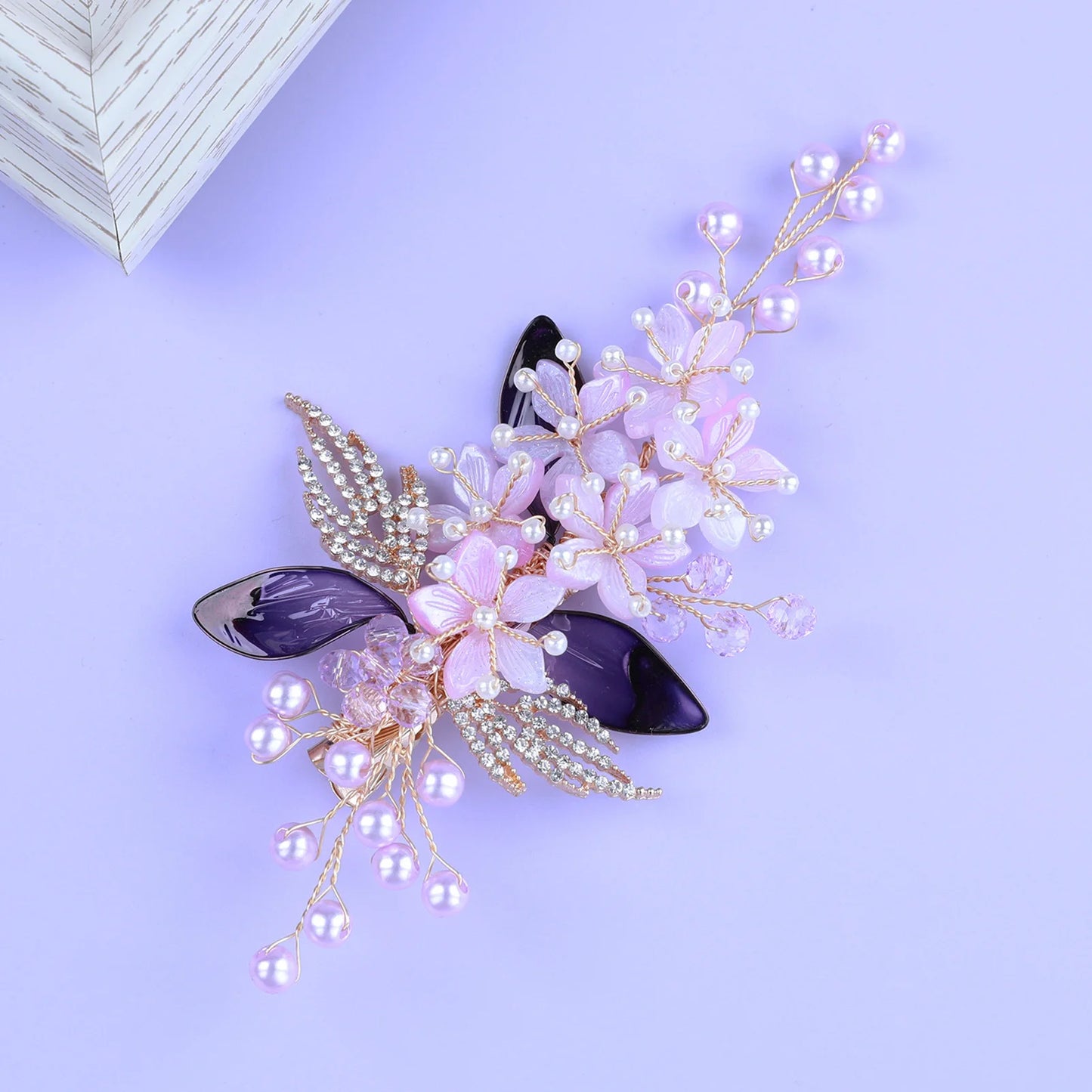 Épingles à cheveux à fleurs violettes, pétales acryliques faits à la main, couvre-chef floraux, pinces à cheveux perlées, bijoux de cheveux élégants pour femmes, mariée, mariage