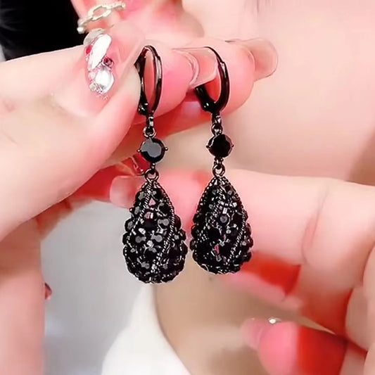 Boucles d'oreilles pendantes en forme de goutte de cristal noir pour femmes, strass brillants, goutte d'eau, bijoux cadeau de fête
