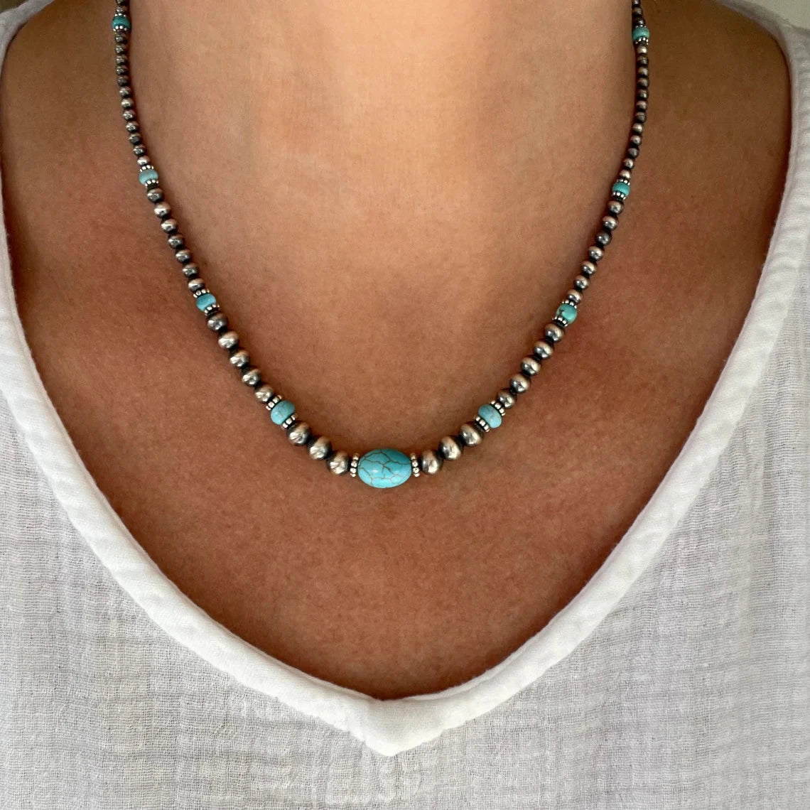 Ensemble de boucles d'oreilles et collier en Turquoise incrusté de perles rondes Vintage pour femmes, bijoux personnalisés à la mode faits à la main, 2 pièces